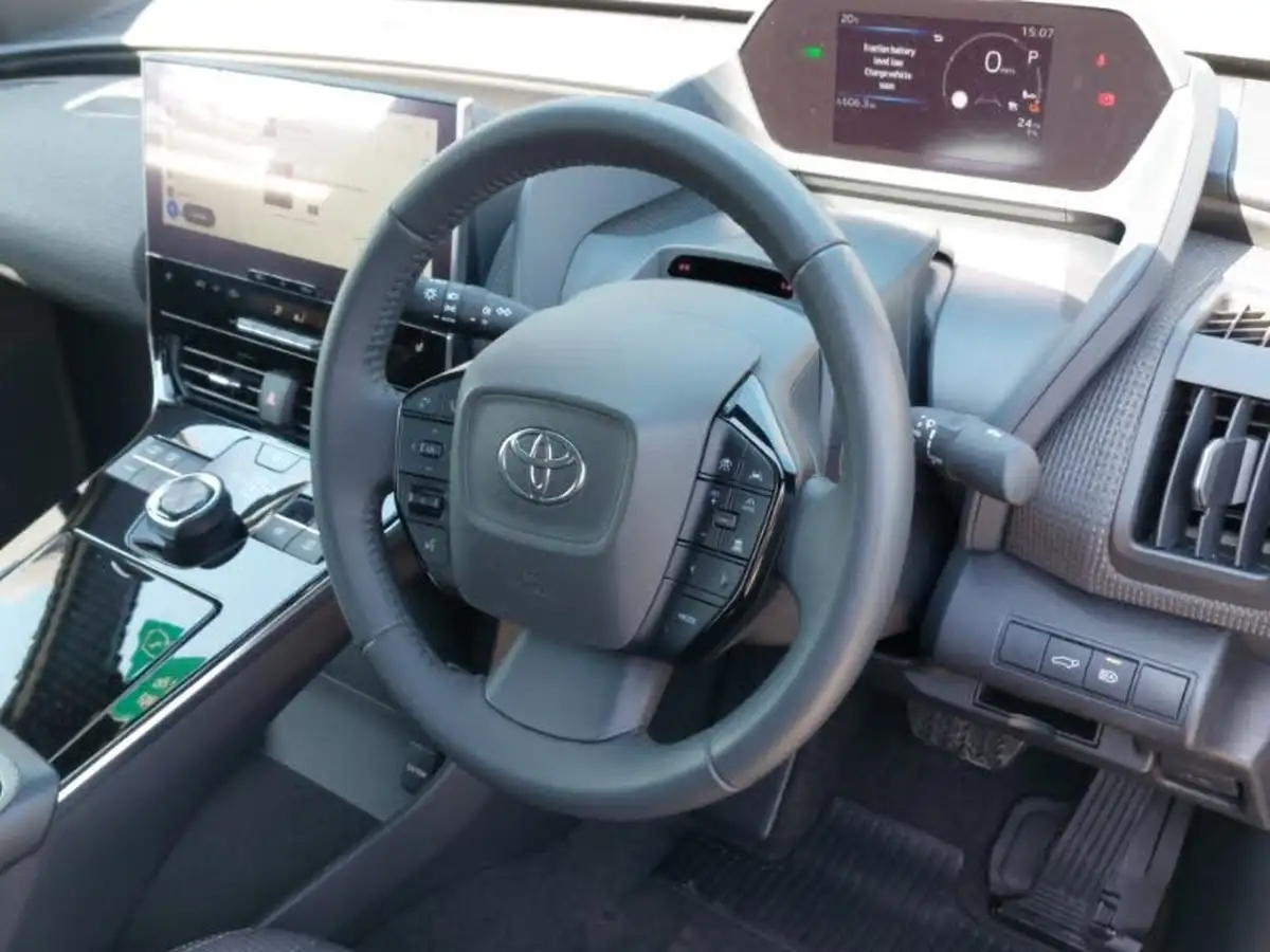 2024-toyota-bz4x-e-motion-201bhp-11kw-obc-big-10