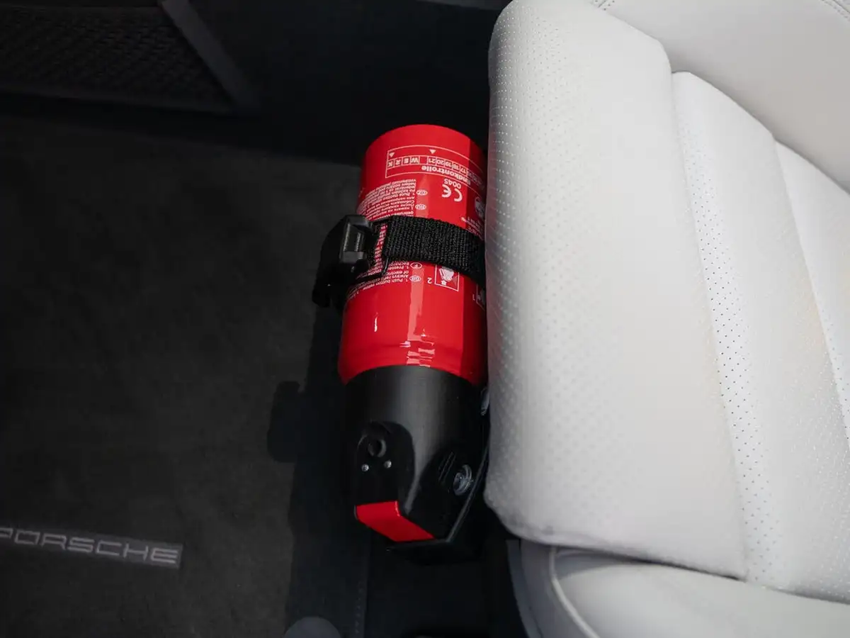 2021-porsche-911-30-carrera-4-gts-480ps-coupe-big-30