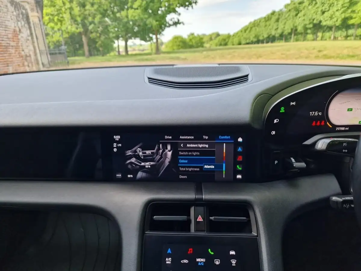 2021-porsche-taycan-e-4s-571ps-performance-battery-plus-big-19