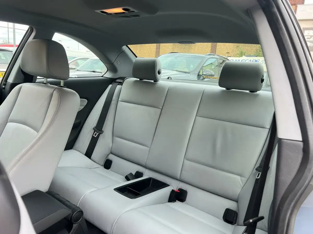 2011-bmw-1-series-20-120i-se-coupe-2d-auto-big-15