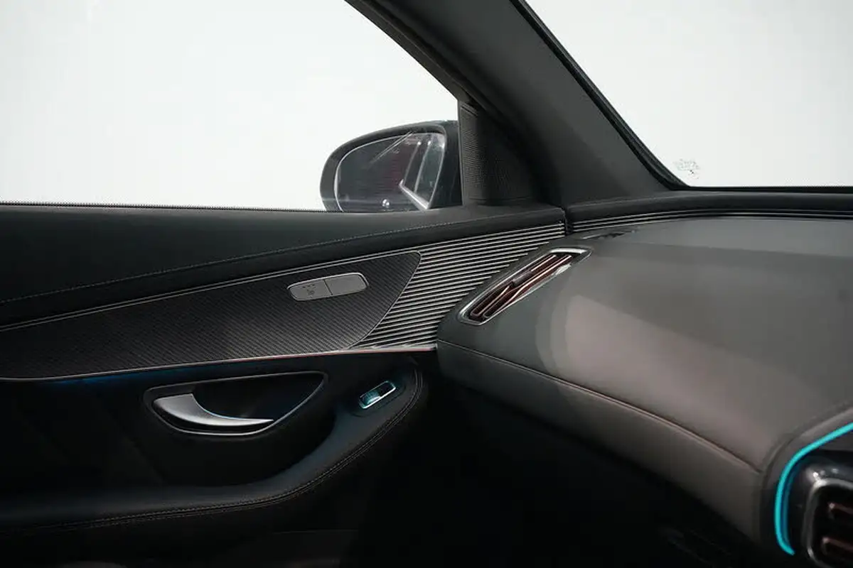 2021-mercedes-benz-eqc-e-eqc-400-amg-line-premium-big-45