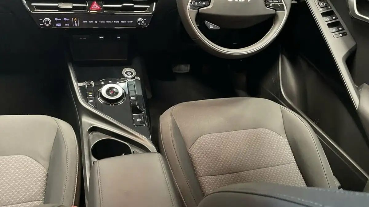 2024-kia-niro-ev-e-2-big-14