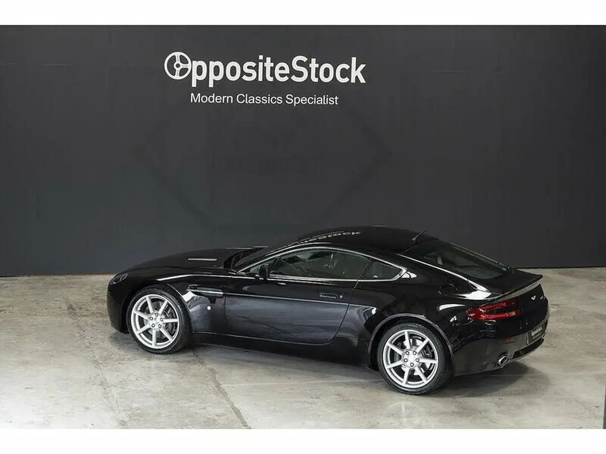 2006-aston-martin-vantage-43-big-7
