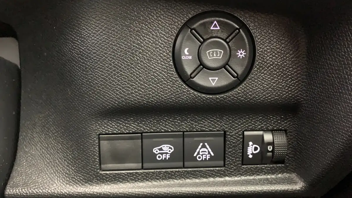 2021-citroen-c4-12-puretech-sense-plus-big-19