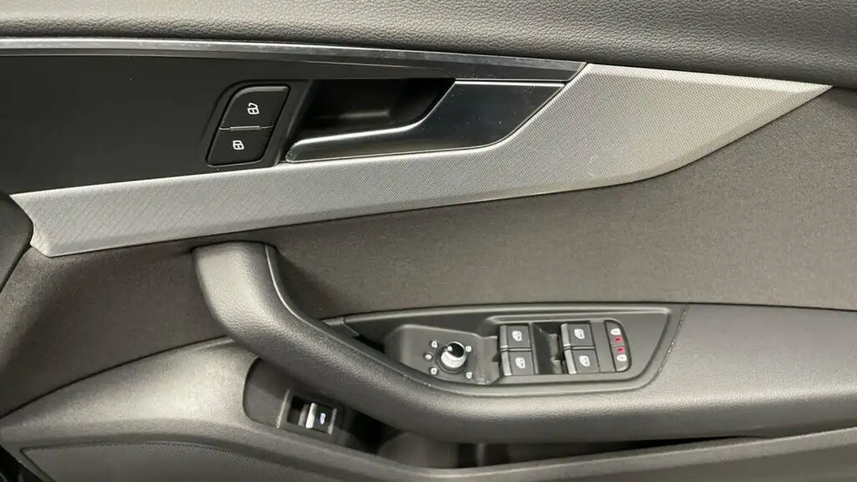 2021-audi-a4-avant-20-35-tdi-technik-big-24
