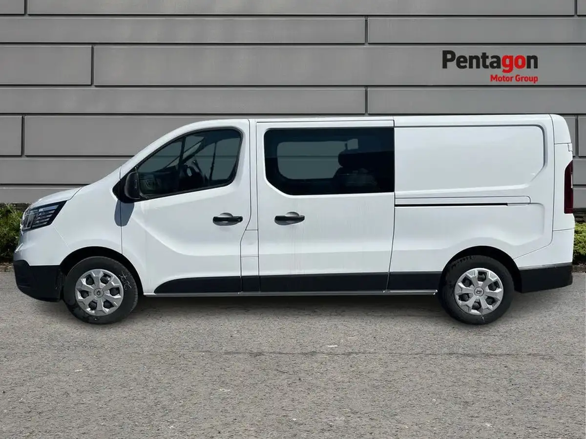 2025-renault-trafic-20dci-ll30-130-advance-panel-big-14