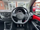 2013-volkswagen-up-10-move-up-bluemotion-tech-3d-small-11