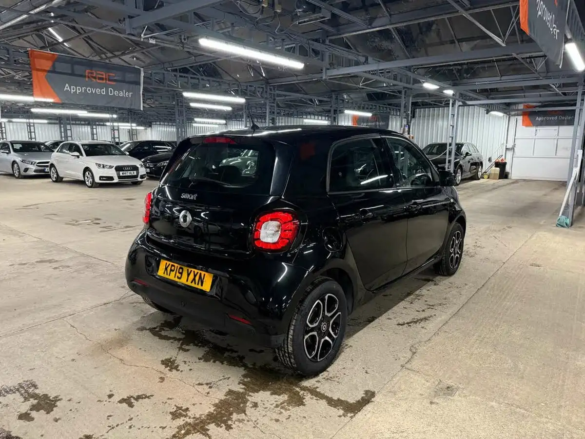 2019-smart-forfour-10-prime-premium-twinamic-big-6