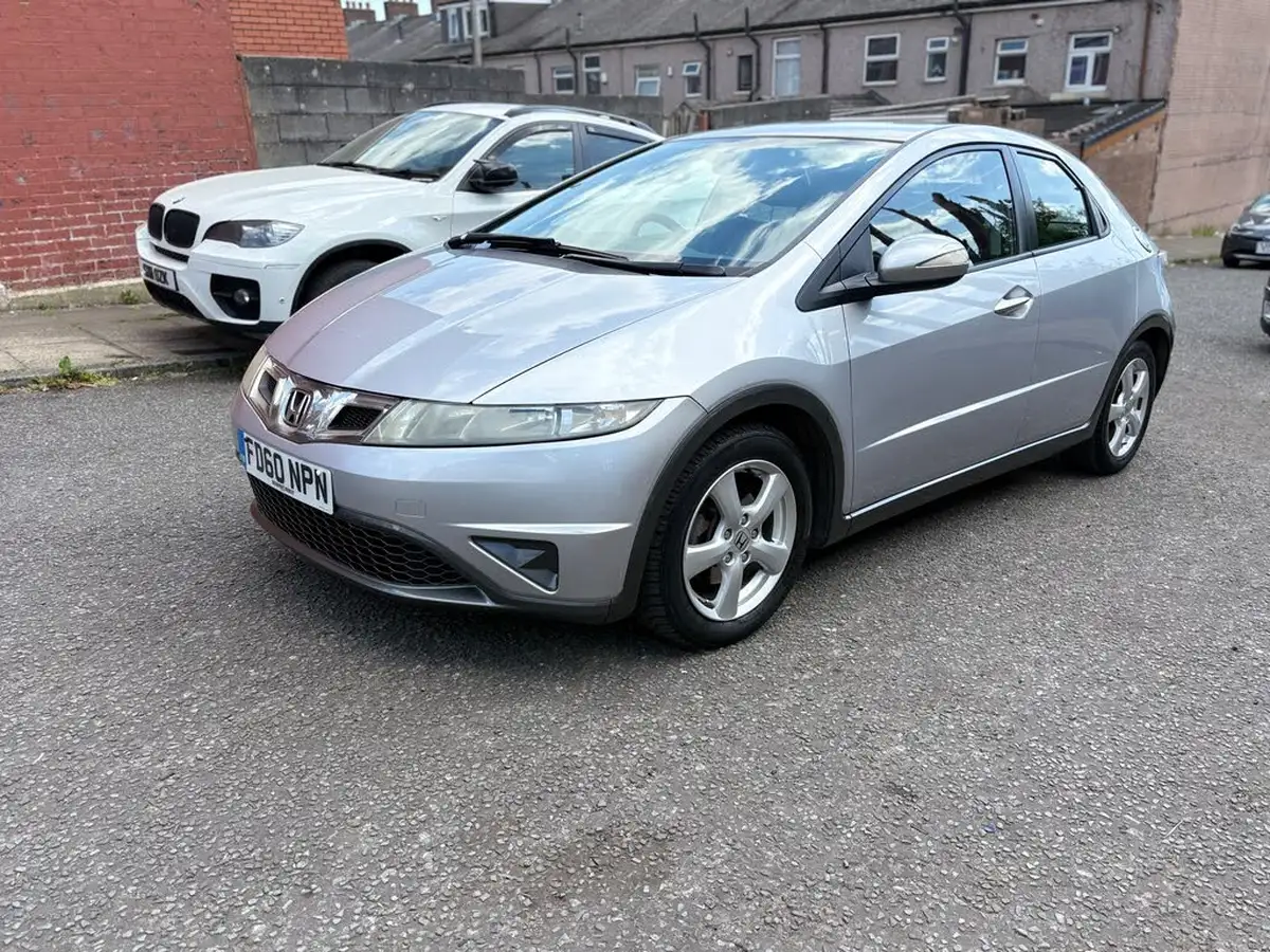 2011-honda-civic-14-se-i-vtec-big-6