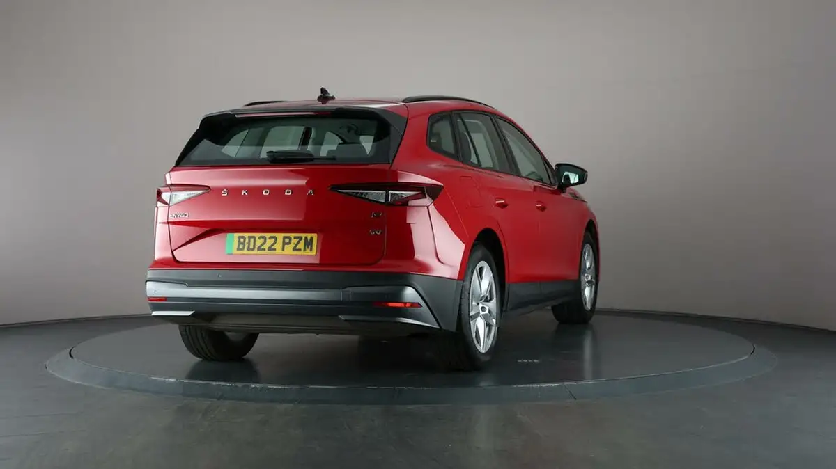 2022-skoda-enyaq-e-60-big-71