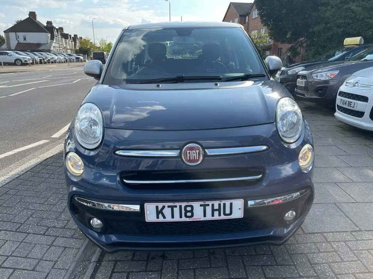 2018-fiat-500l-14-mirror-big-8