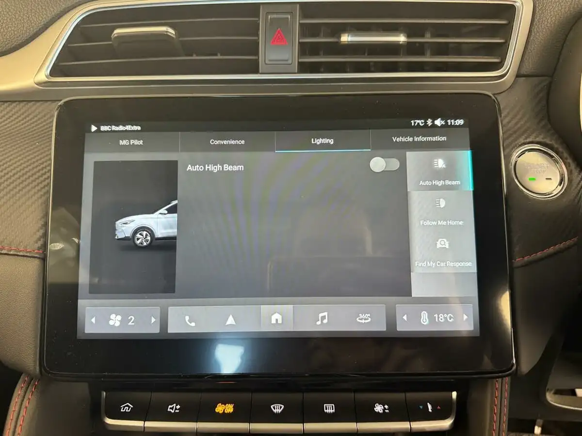 2022-mg-zs-suv-e-trophy-ev-176ps-big-40