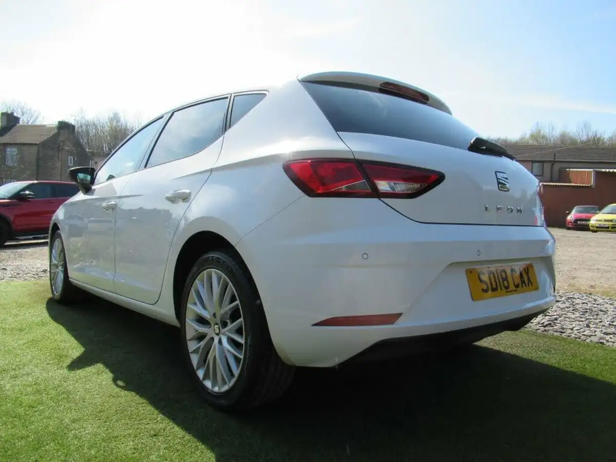 2018-seat-leon-16tdi-se-dynamic-technology-hatchback-dsg-big-18