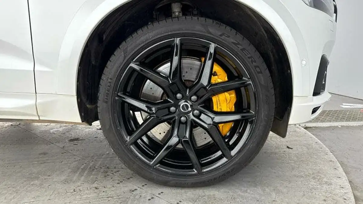 2021-volvo-xc60-20-t8-polestar-engineered-405bhp-twin-engine-big-4