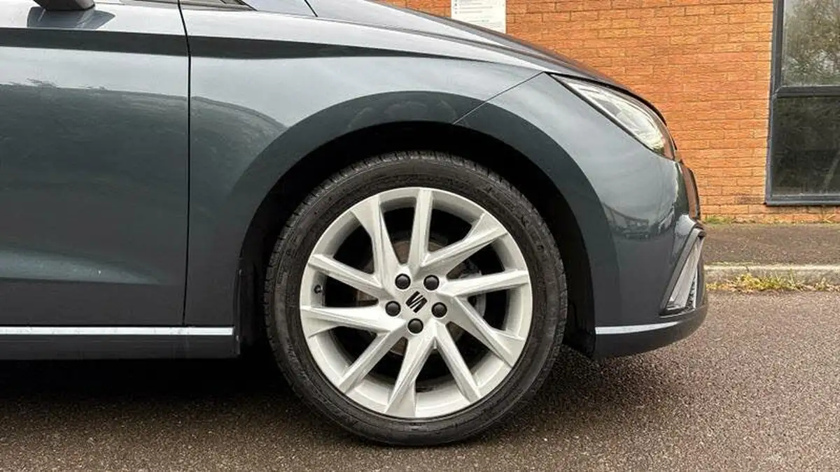 2022-seat-ibiza-10-tsi-fr-95ps-big-4