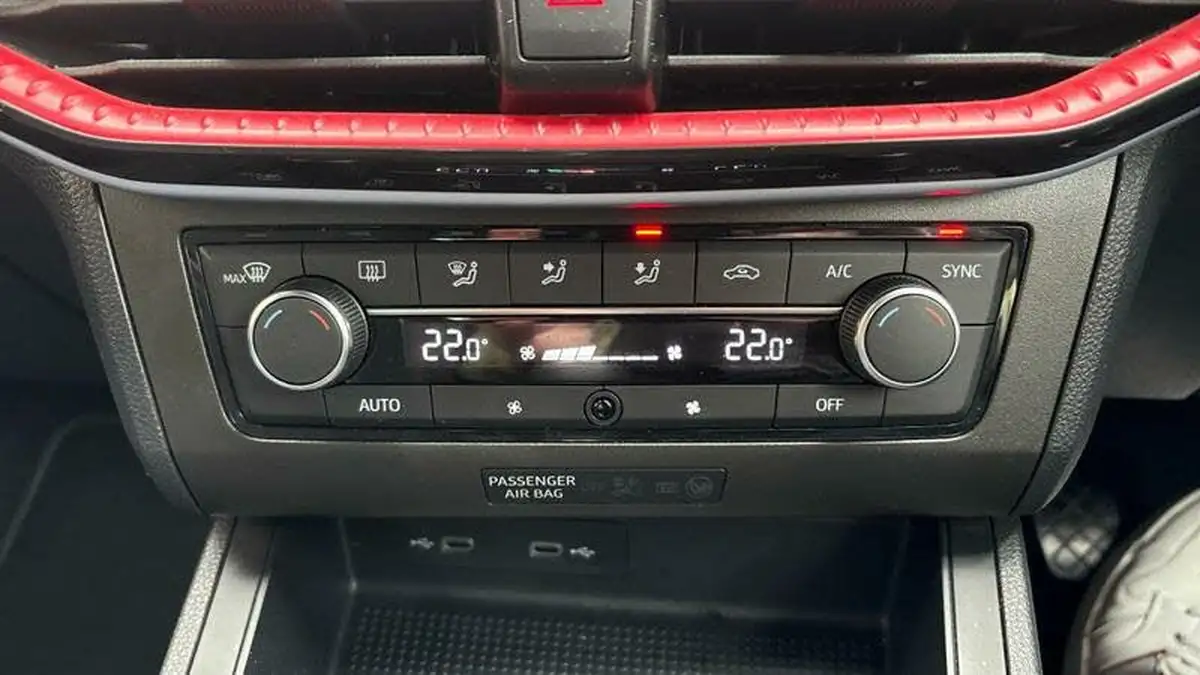 2022-seat-ibiza-10-tsi-fr-95ps-big-32