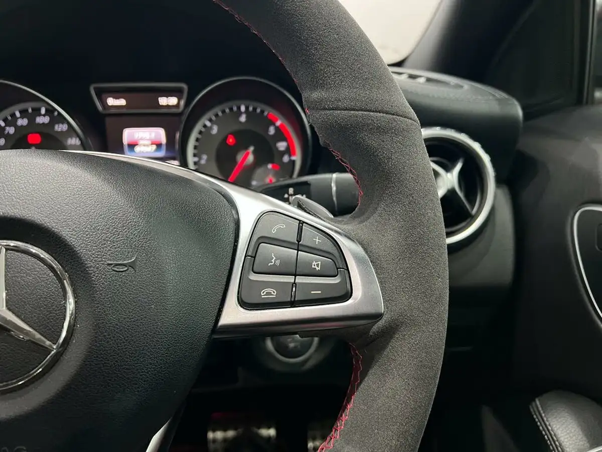 2015-mercedes-benz-gla-class-21d-gla-200d-amg-line-4matic-premium-plusss-7g-dct-big-40