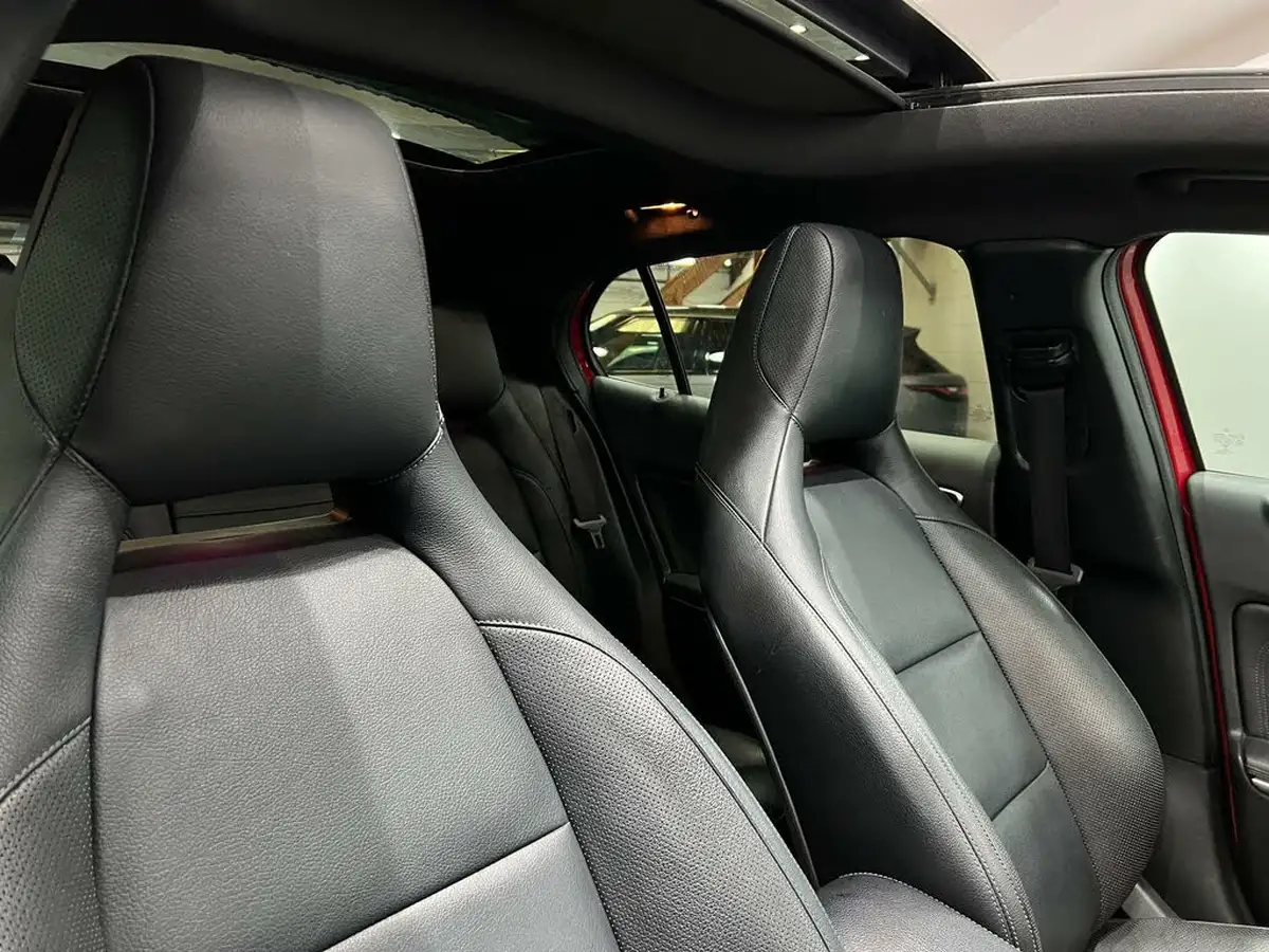 2015-mercedes-benz-gla-class-21d-gla-200d-amg-line-4matic-premium-plusss-7g-dct-big-19