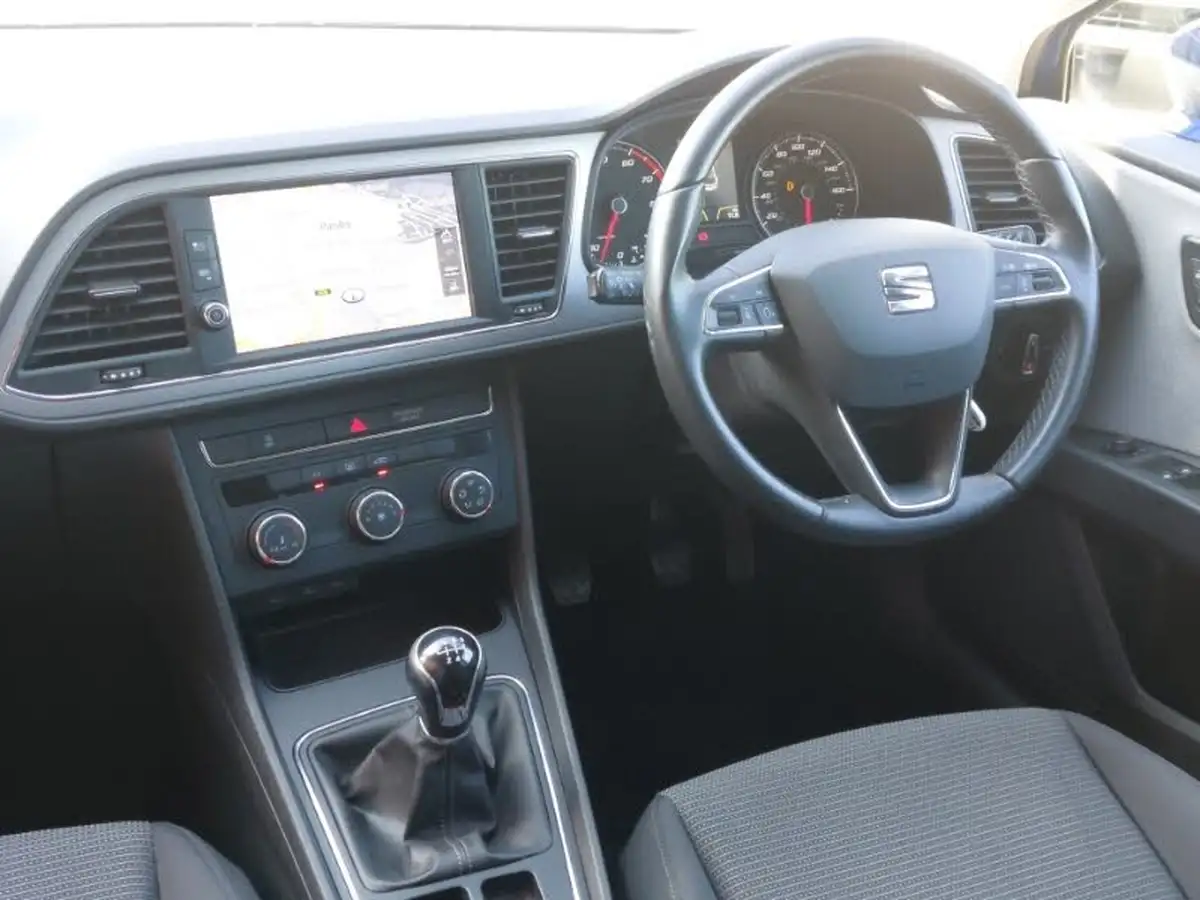 2018-seat-leon-12-tsi-se-dynamic-technology-hatchback-big-12