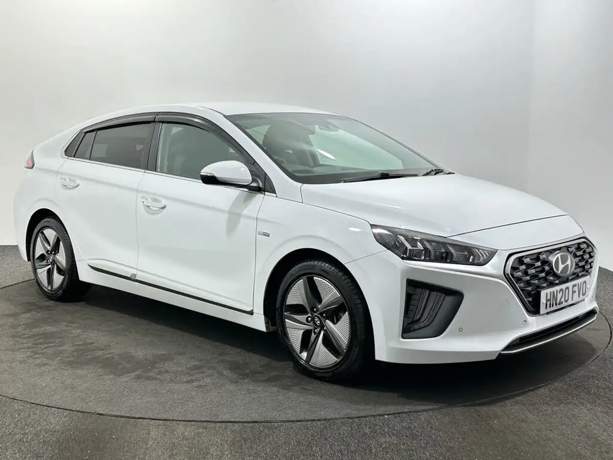 2020-hyundai-ioniq-16-gdi-premium-se-hybrid-big-0