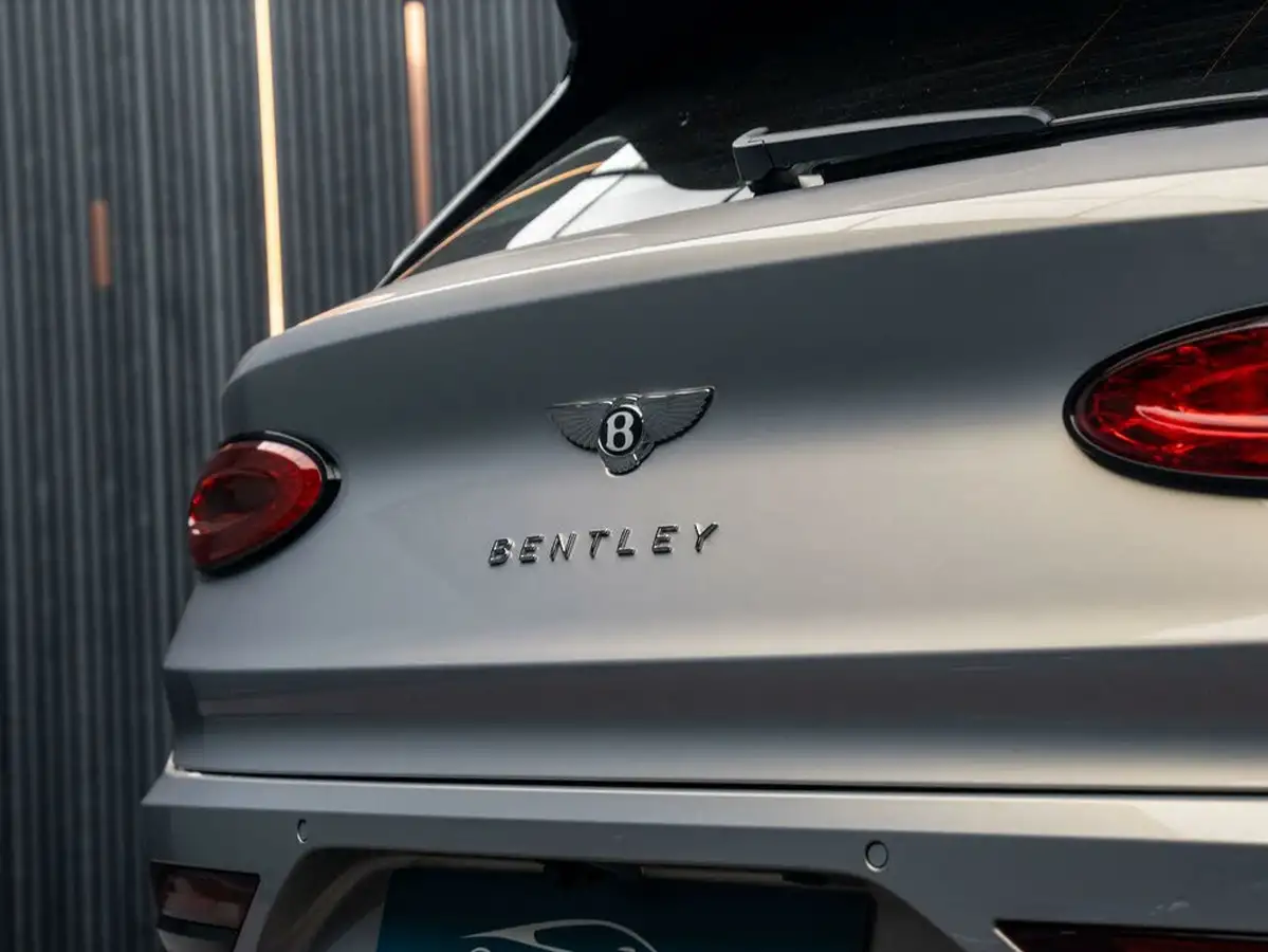 2022-bentley-bentayga-40-v8-s-big-26