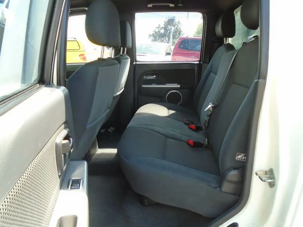 2012-isuzu-rodeo-25td-denver-max-big-14