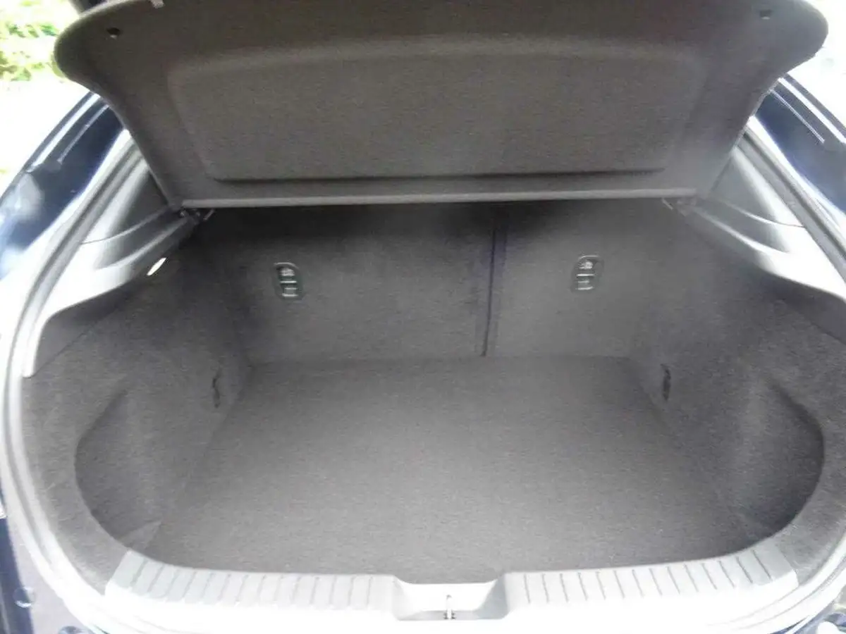 2025-mazda-cx-30-20-e-skyactiv-x-exclusive-line-big-28
