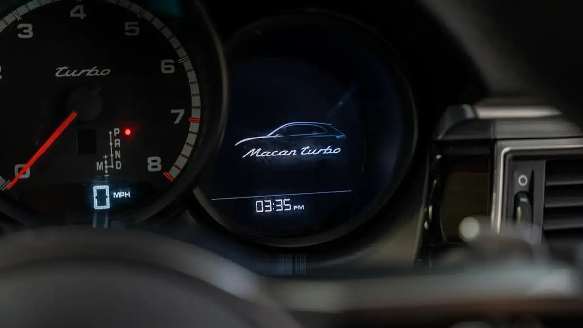 2014-porsche-macan-36-turbo-big-40