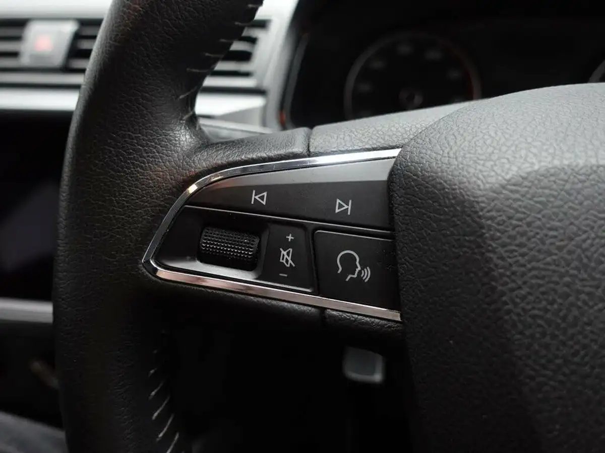 2021-seat-ibiza-10-tsi-se-technology-big-18