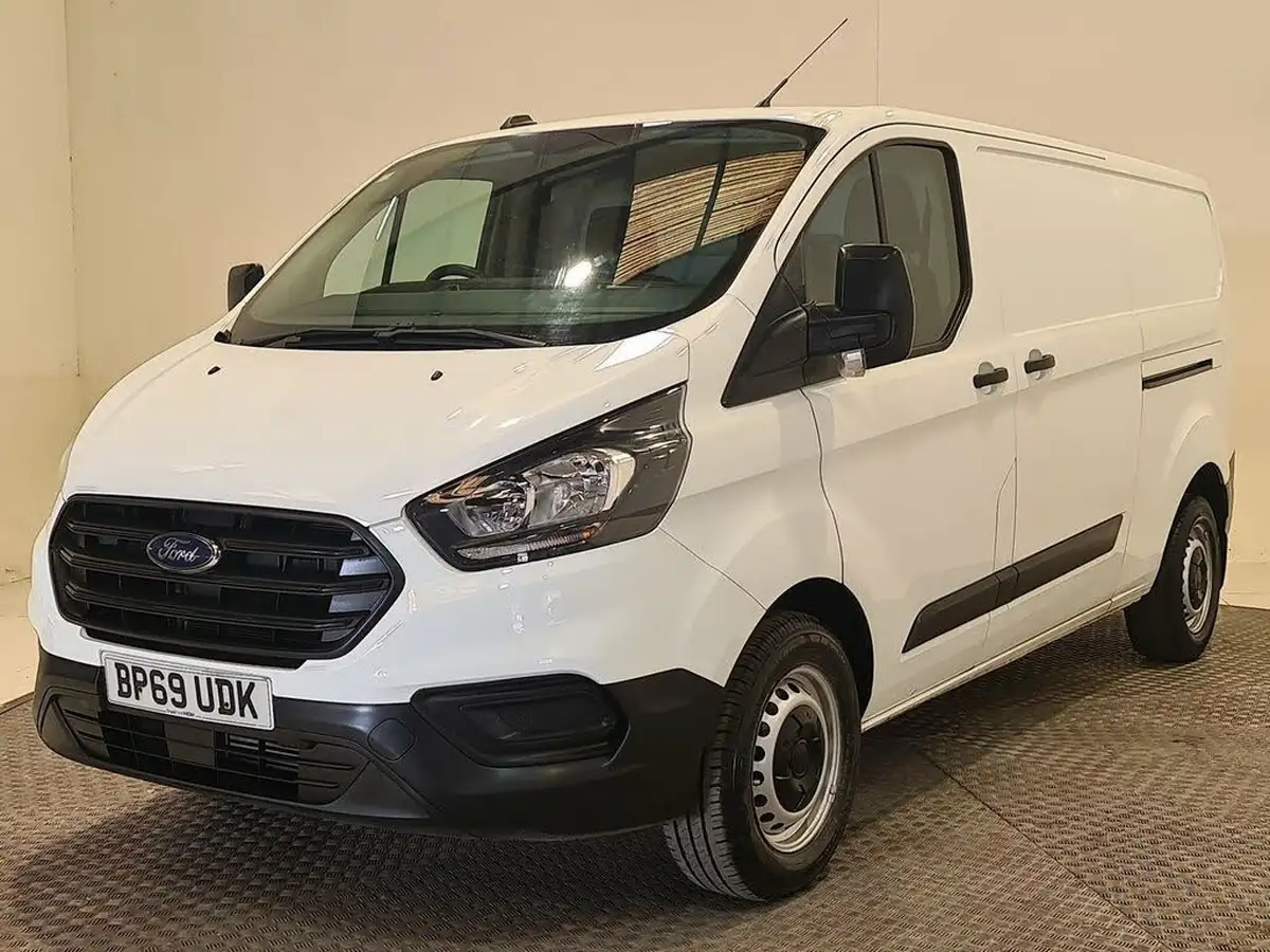 2020-ford-transit-custom-20tdci-320-l2h1-leader-130pseu6dt-panel-van-big-2