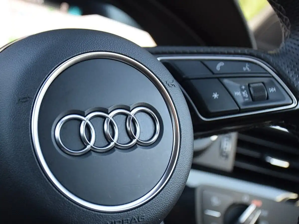 2023-audi-a4-20-40-tdi-black-edition-big-24