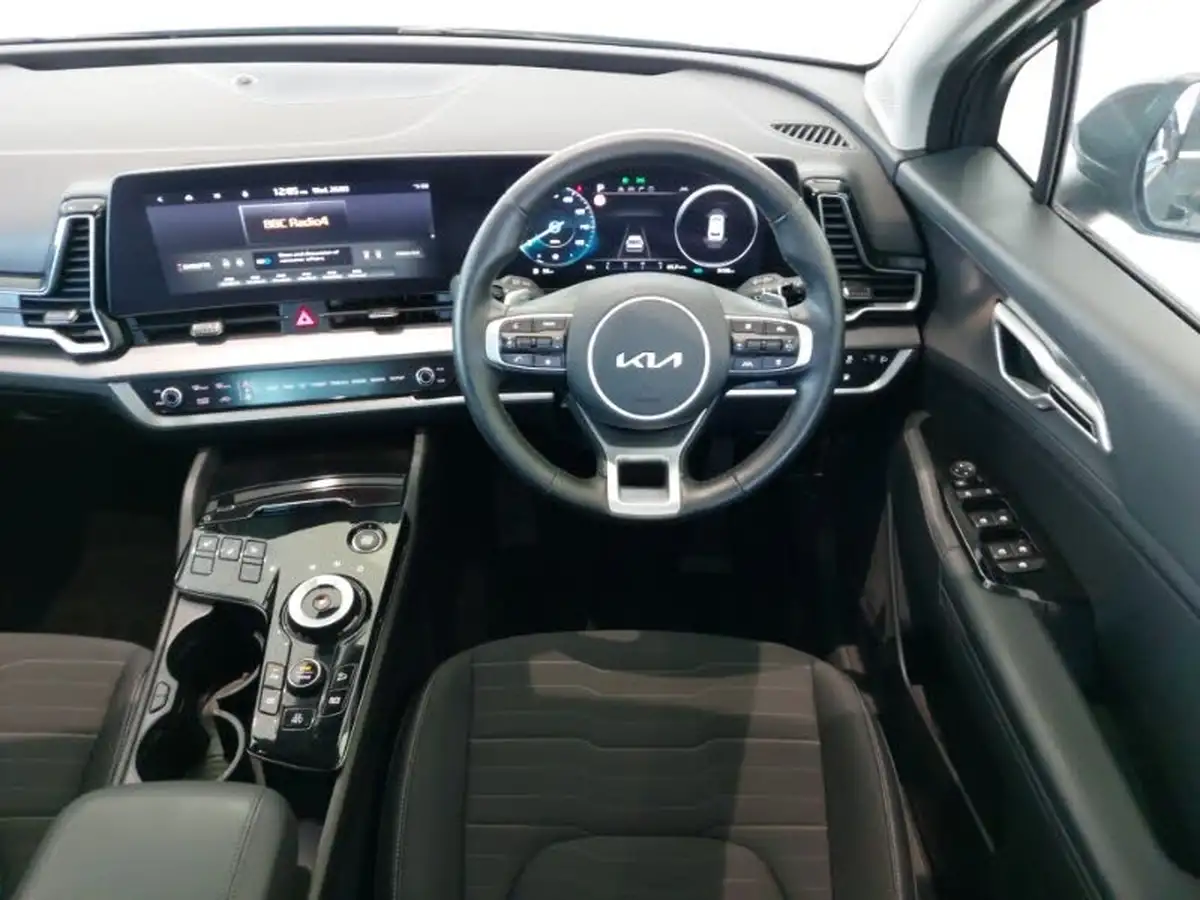 2024-kia-sportage-16-t-gdi-3-241bhp-awd-phev-auto-big-6