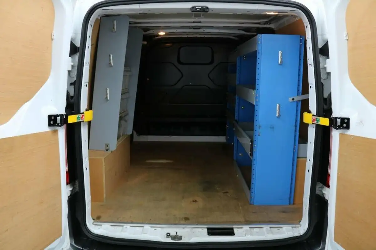 2020-ford-transit-custom-20tdci-280-l1h1-leader-105pseu6dt-panel-van-big-17