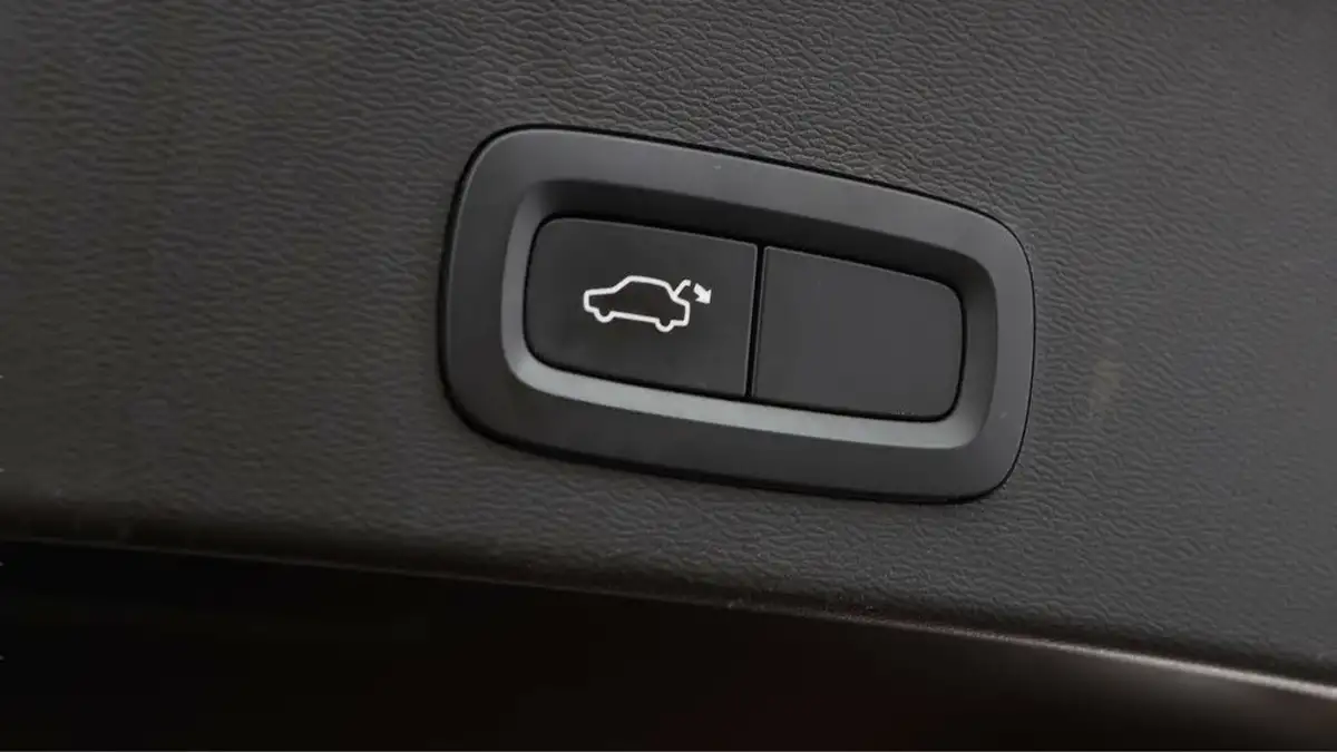 2020-volvo-xc40-15-t5-r-design-plug-in-hybrid-big-21