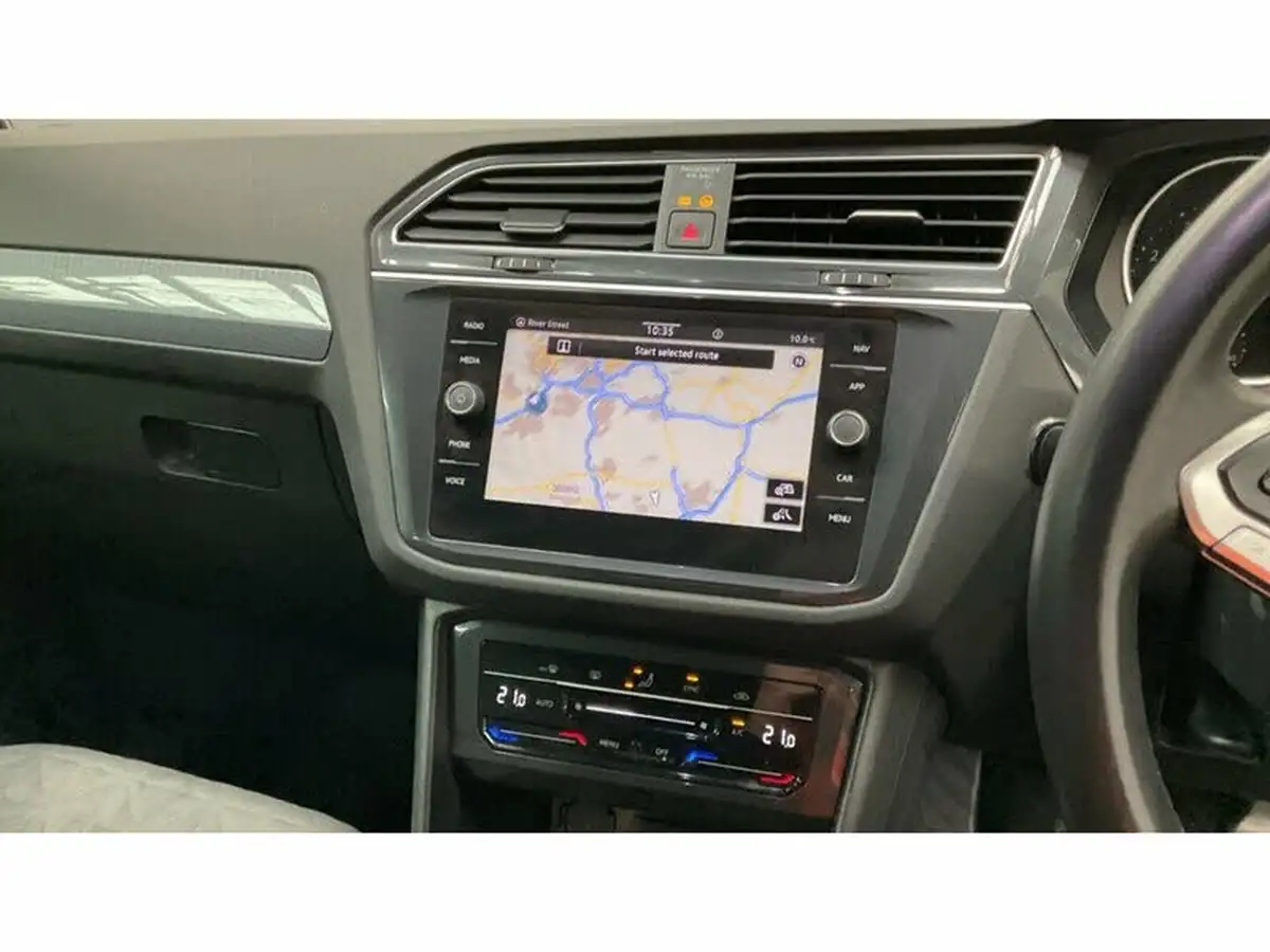 2021-volkswagen-tiguan-15-tsi-life-130ps-big-10