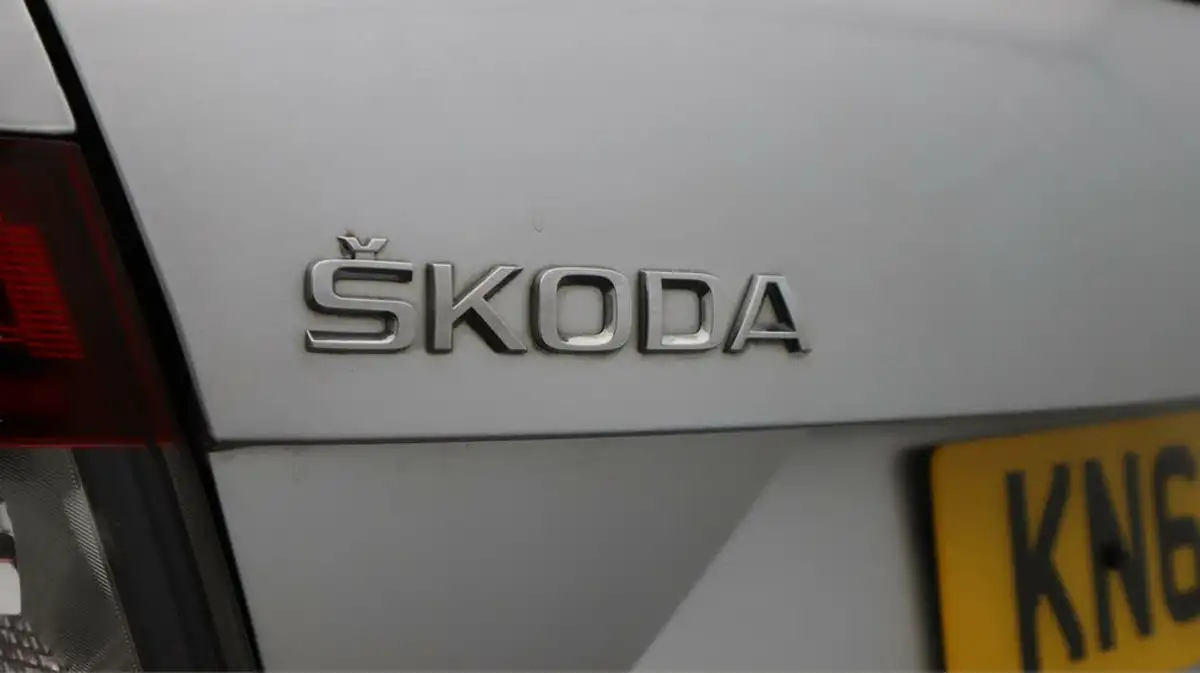 2019-skoda-octavia-15-tsi-se-technology-act-hatchback-big-21