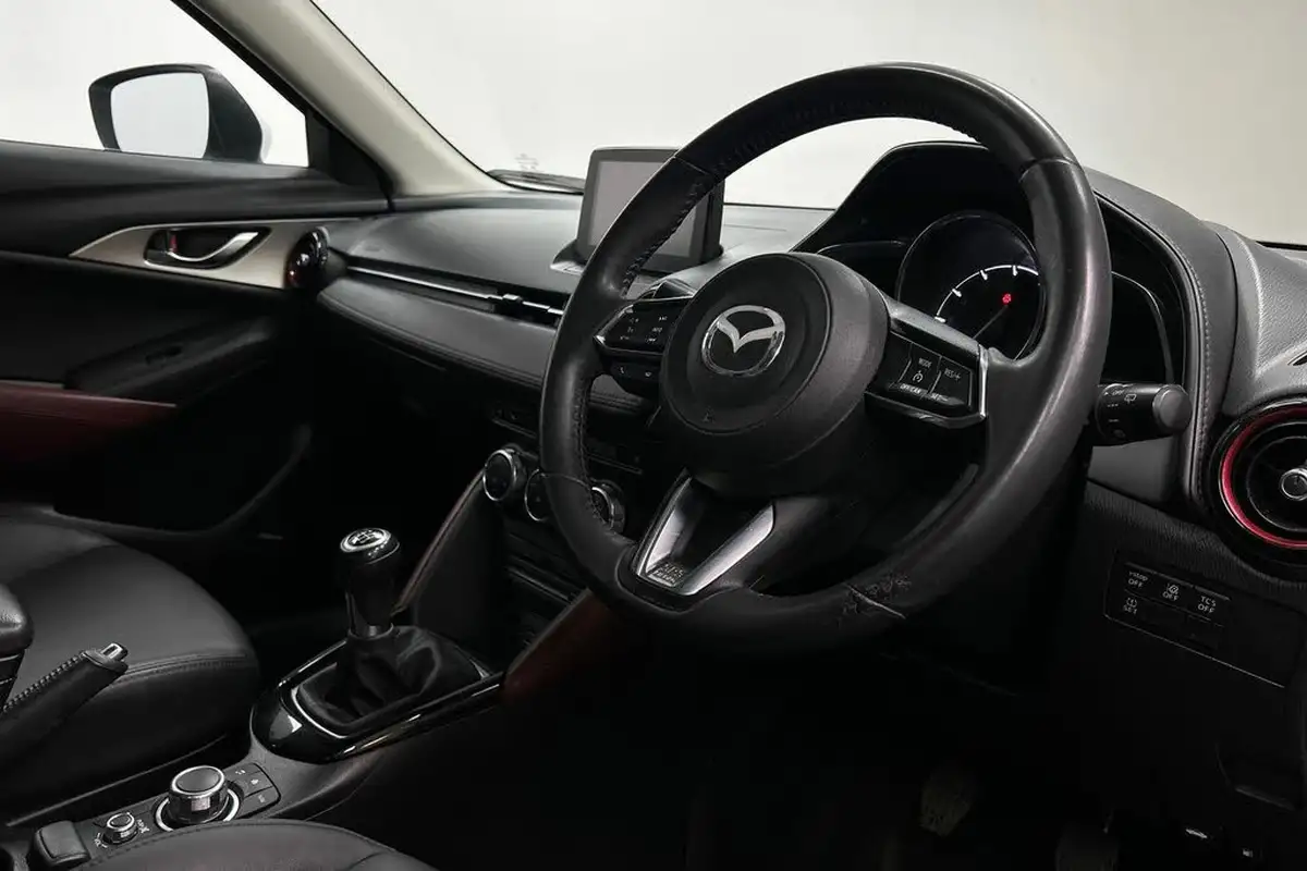 2018-mazda-cx-3-20-sport-nav-120ps-2wdss-big-6