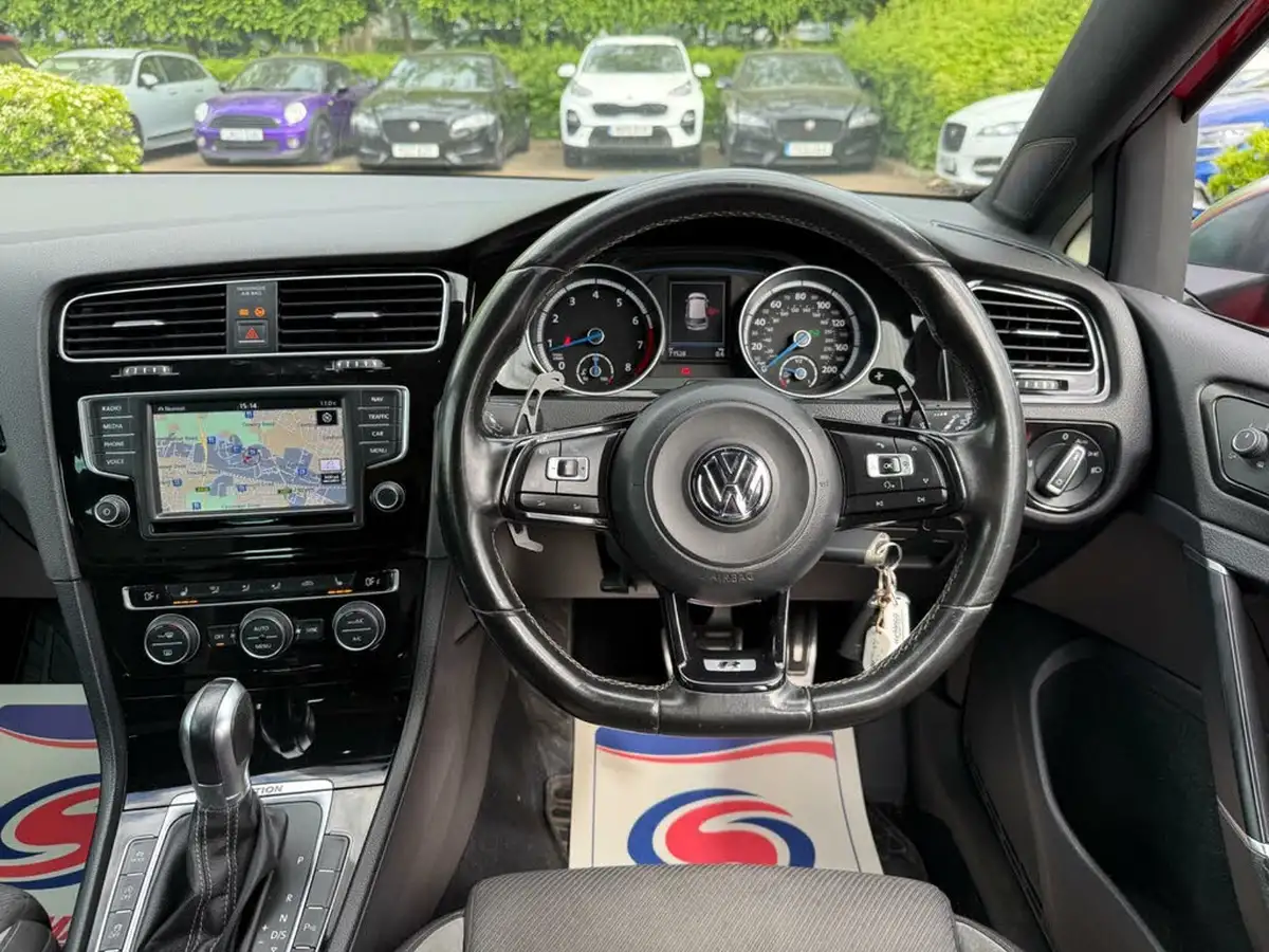 2016-volkswagen-golf-20-tsi-r-4motion-bmt-ss-hatchback-5d-dsg-big-9