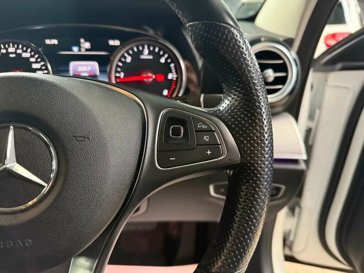 2017-mercedes-benz-e-class-20d-e220d-se-ss-saloon-4d-big-24