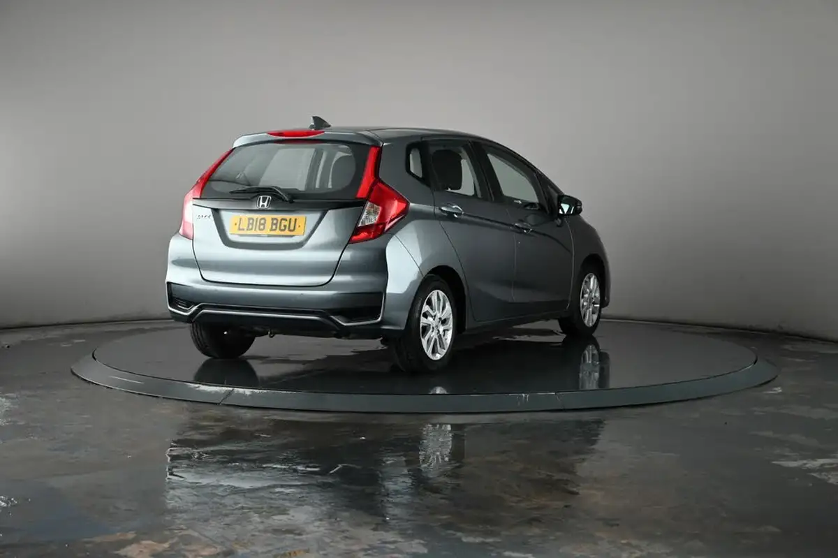 2018-honda-jazz-13-i-vtec-se-navi-big-25