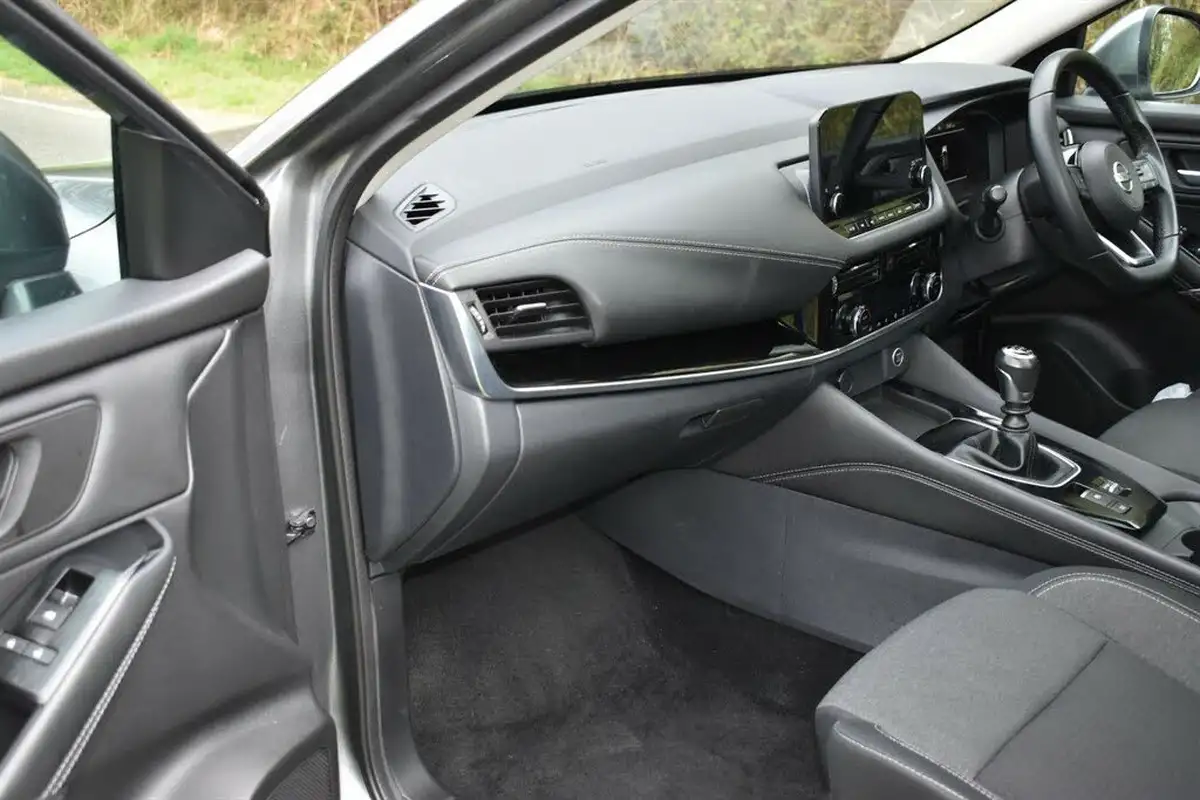 2021-nissan-qashqai-13-dig-t-n-connecta-140ps-big-36