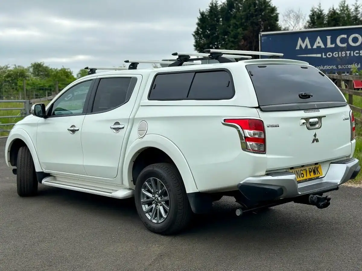 2017-mitsubishi-l200-24di-d-barbarian-178bhp-eu6-big-4