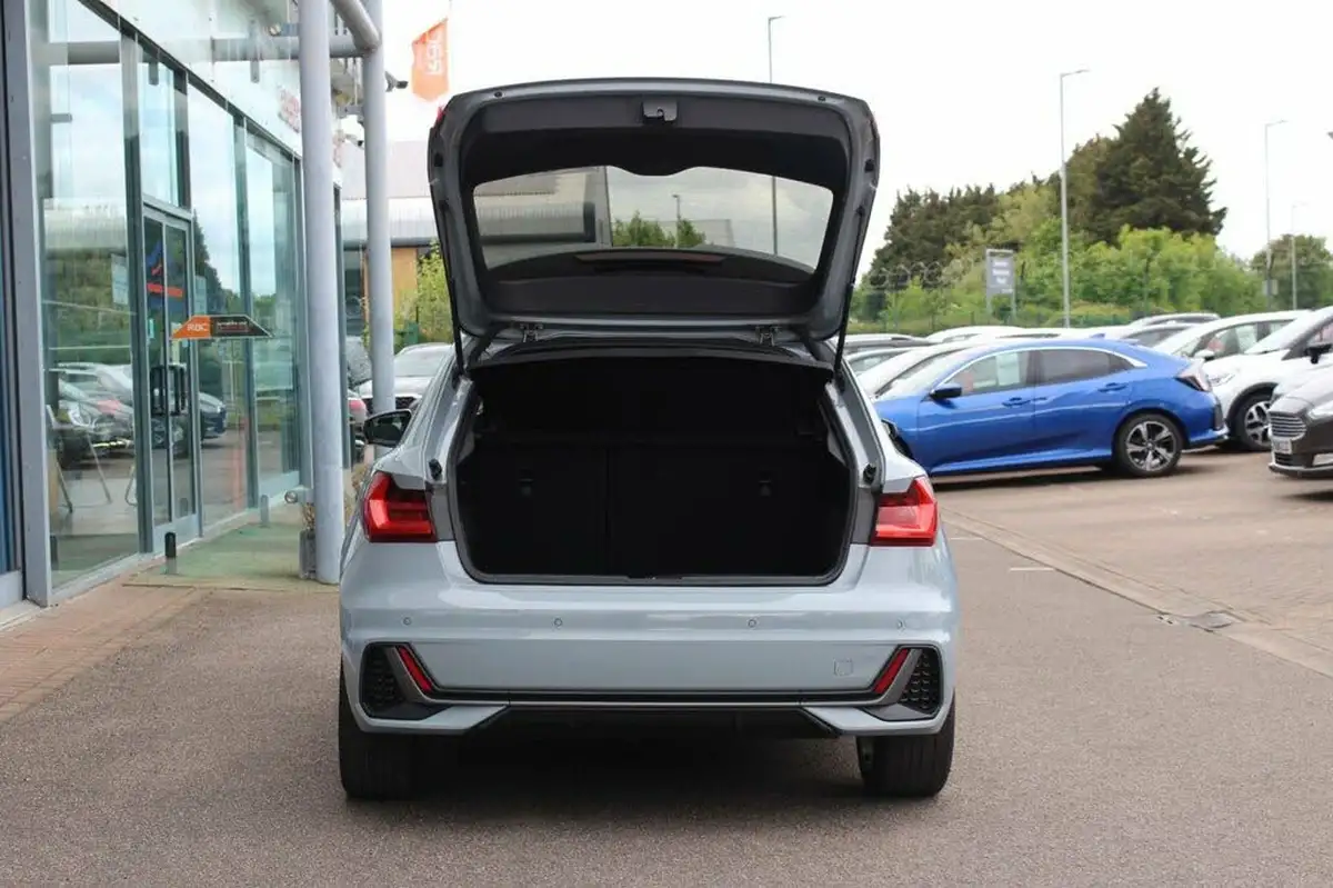 2021-audi-a1-15-35-tfsi-s-line-big-6