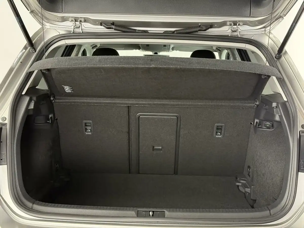 2014-volkswagen-golf-16tdi-se-ss-hatchback-5d-big-12