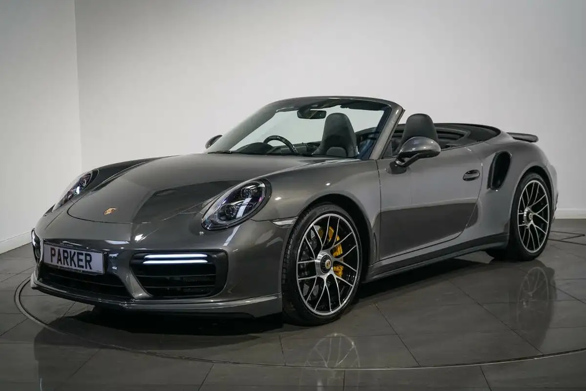 2017-porsche-911-38-turbo-s-cabriolet-big-4