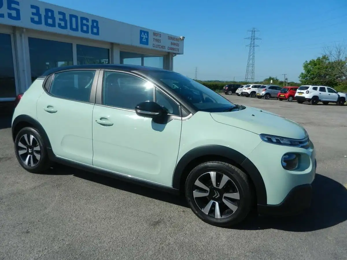 2018-citroen-c3-12-puretech-feel-82ps-big-0