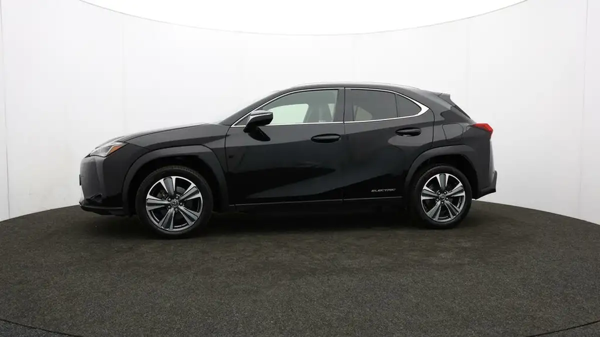 2021-lexus-ux-300e-e-ux-big-70