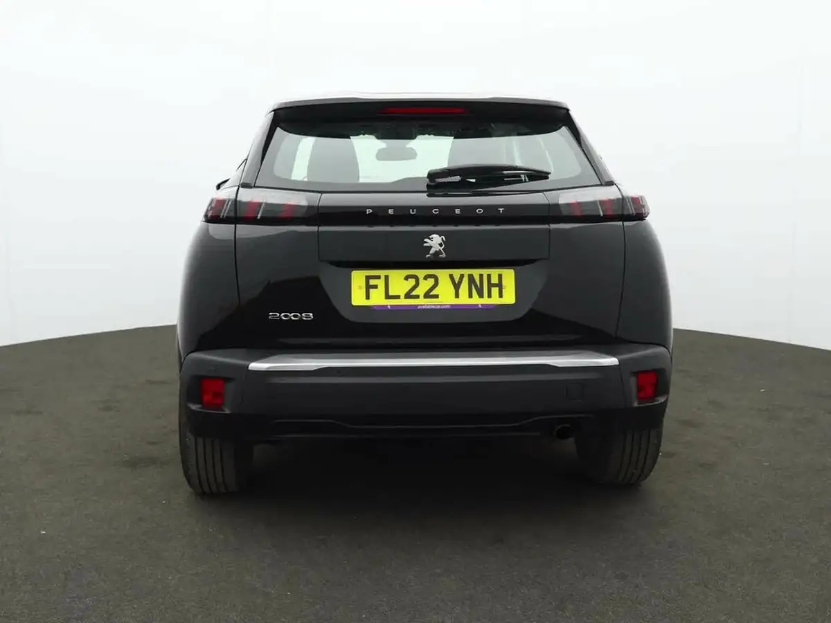 2022-peugeot-2008-suv-12-puretech-active-premium-big-3