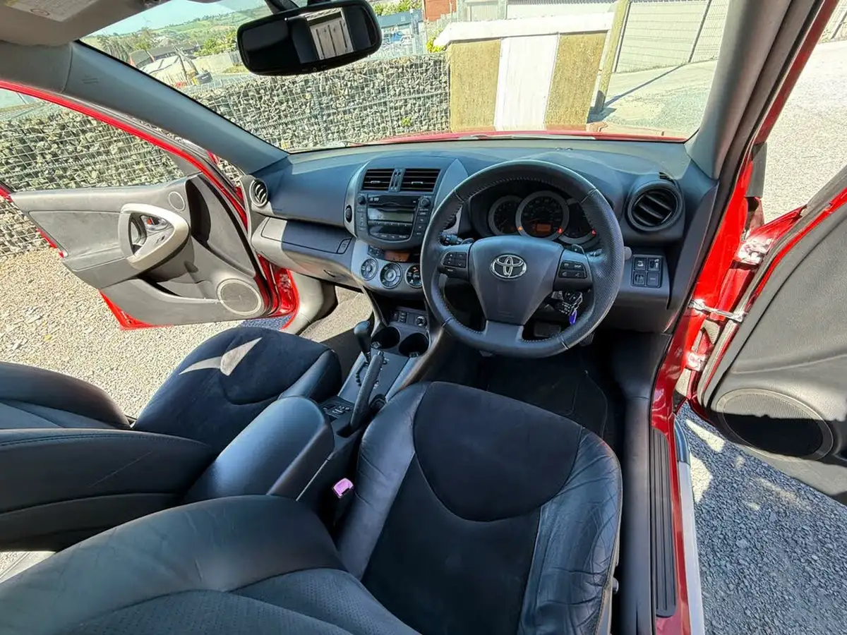 2012-toyota-rav4-22td-xt-r-22d-cat-150bhpawd-auto-big-41