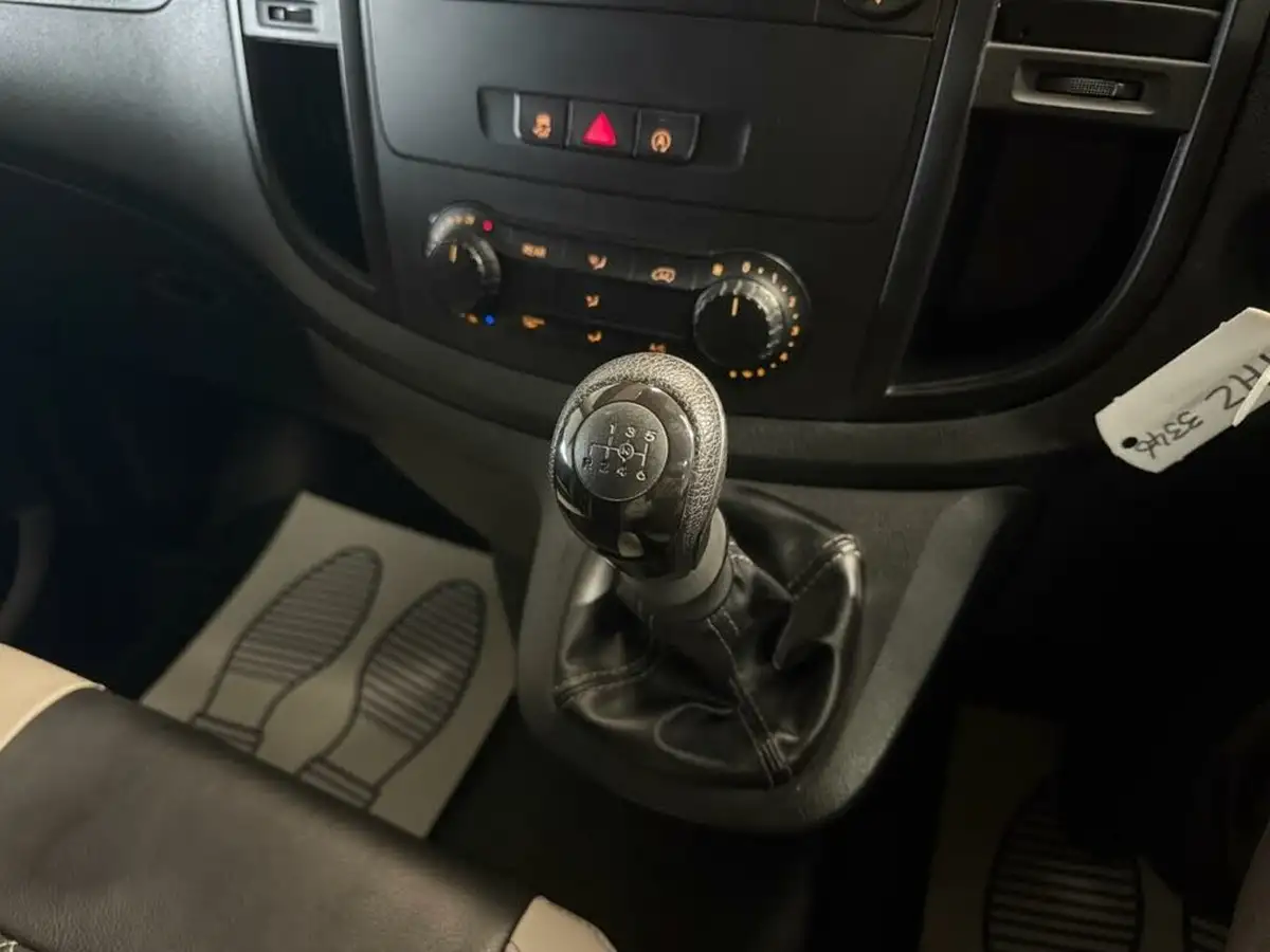 2019-mercedes-benz-vito-21cdi-tourer-pro-114-long-big-21